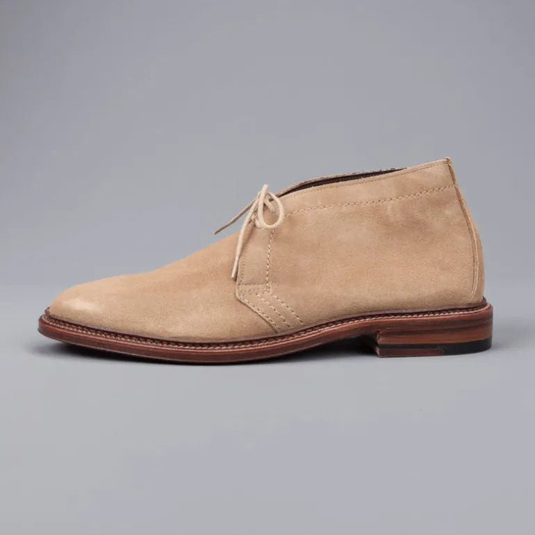Alden chukka in unlined dark tan suede