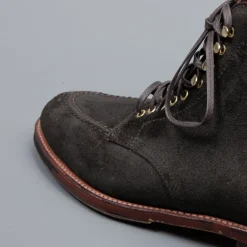 Alden Reverse Earth Chamois NST Boot on Commando Sole