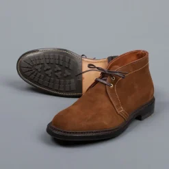 Alden snuff suede chukka on commando sole