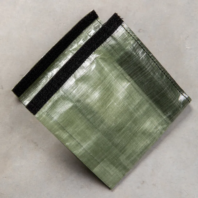 And Wander Dyneema Wallet Green