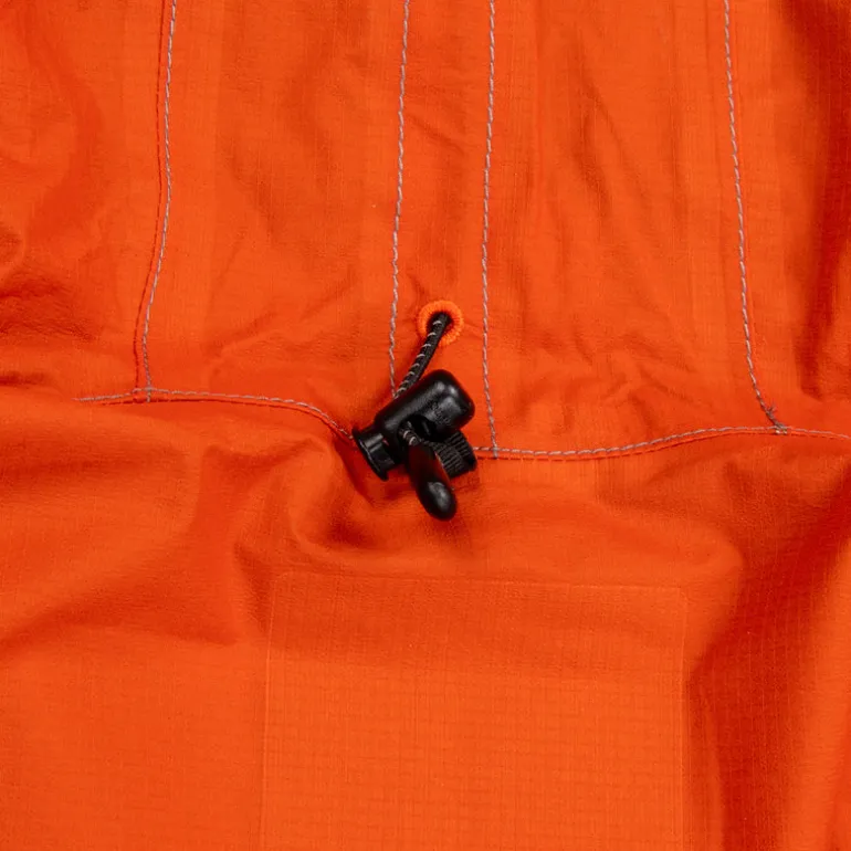 And Wander 3L UL Rain Jacket Red