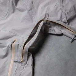 And Wander 3L UL Rain Jacket Light Gray