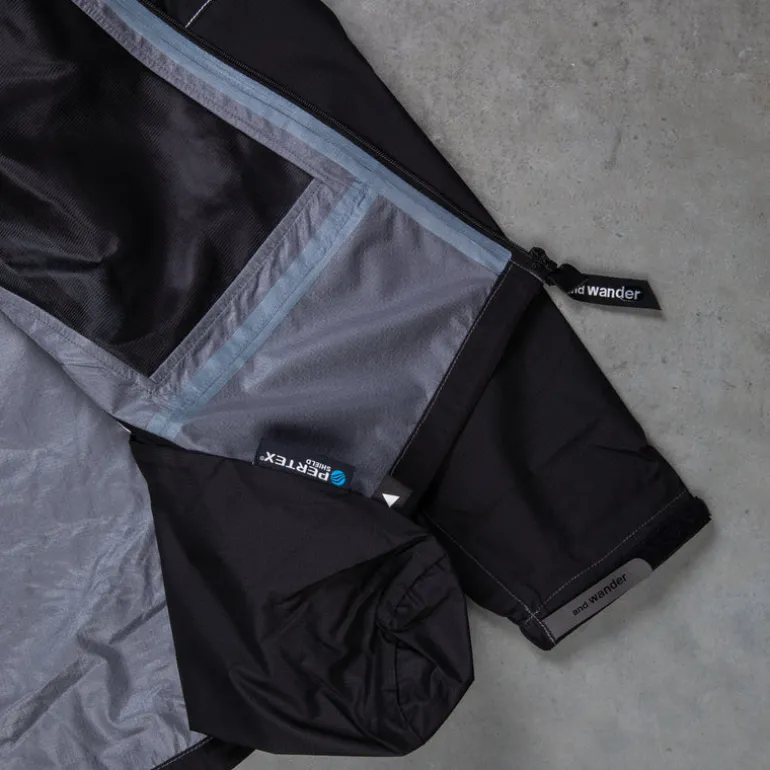 And Wander 3L UL Rain Jacket Black