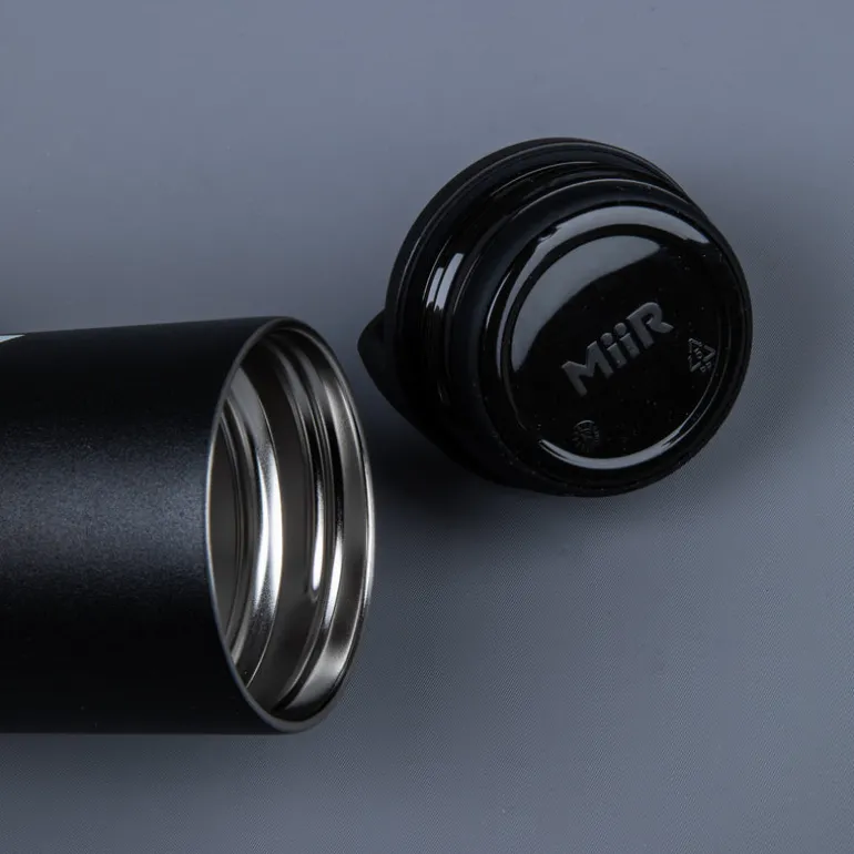 And Wander MiiR bottle 16oz Black