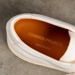 Common Projects Achilles in Canvas Off White