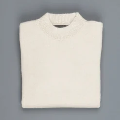 The Elder Statesman Alpaca Lightweight Call her crew White