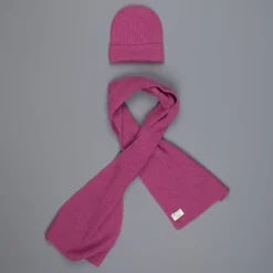 William Lockie Cashmere Ribbed Hat And Scarf Set Loganberry