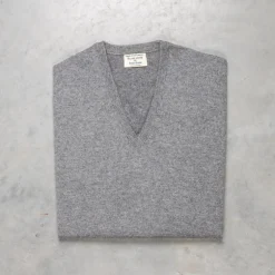 William Lockie Oxton Cashmere V-Neck Dolomite
