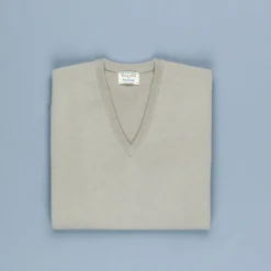 William Lockie Oxton Cashmere V-Neck Tankard