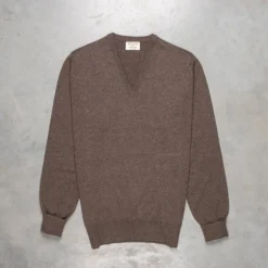 William Lockie Oxton Cashmere V-Neck Pepperpot
