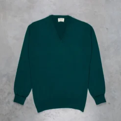 William Lockie Oxton Cashmere V-Neck Holly